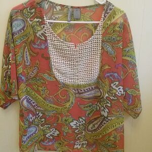 NEW DIRECTIONS WEEKEND SHEER PAISLEY TOP .